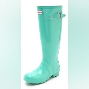 Hunter boots size 7 tiffany blue green color